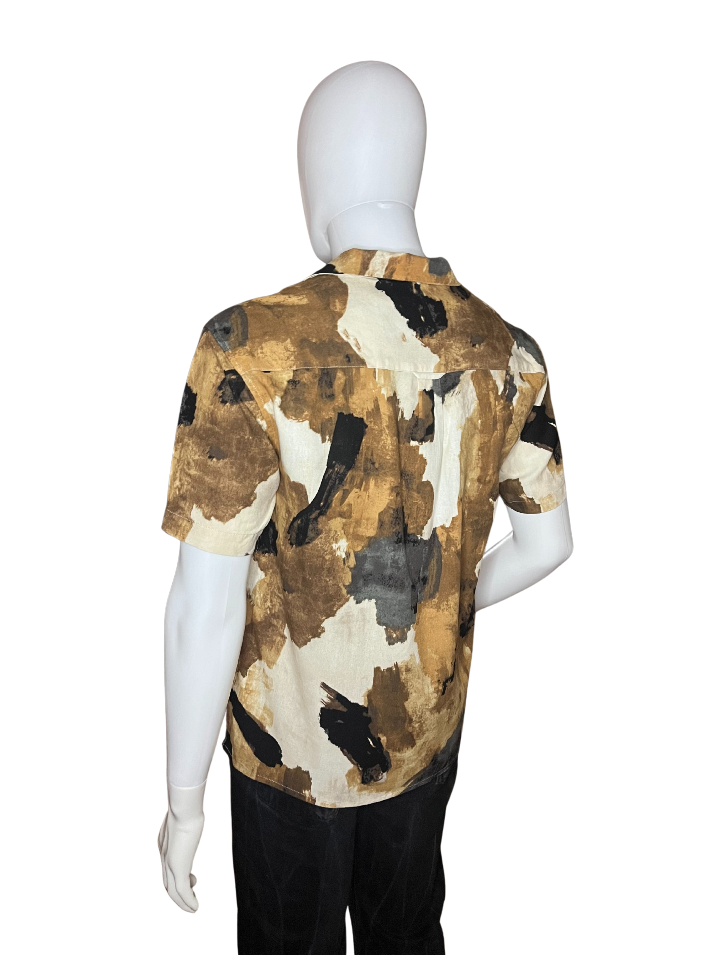 Camicia di lino a maniche corte con dettagli